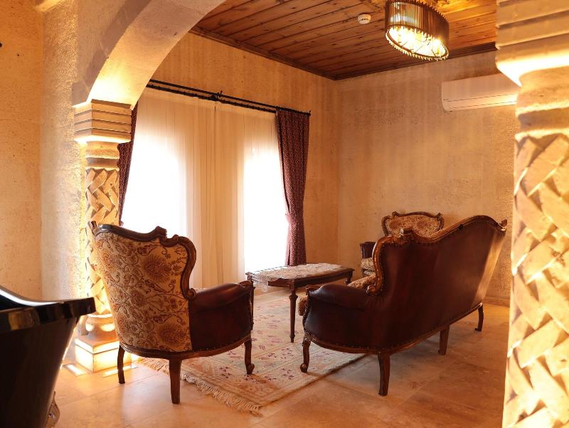 Hira Cave Hotel image