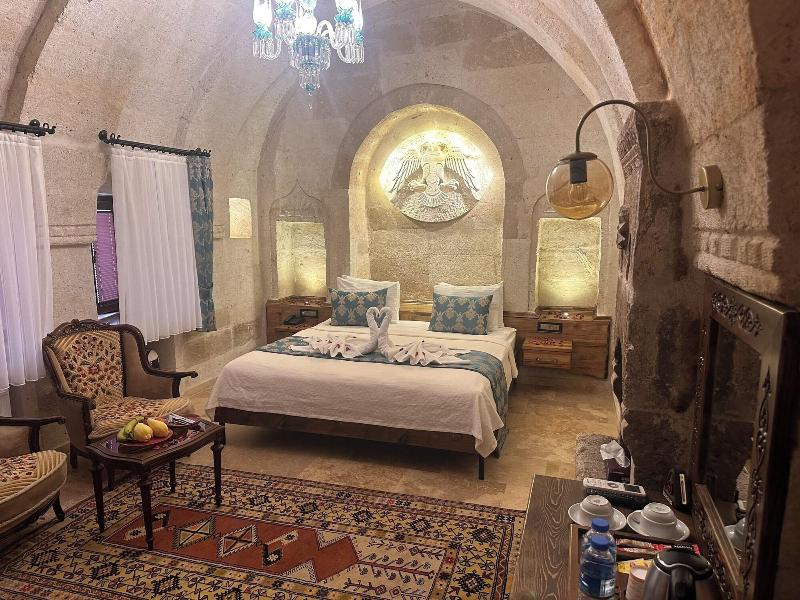 Hira Cave Hotel image