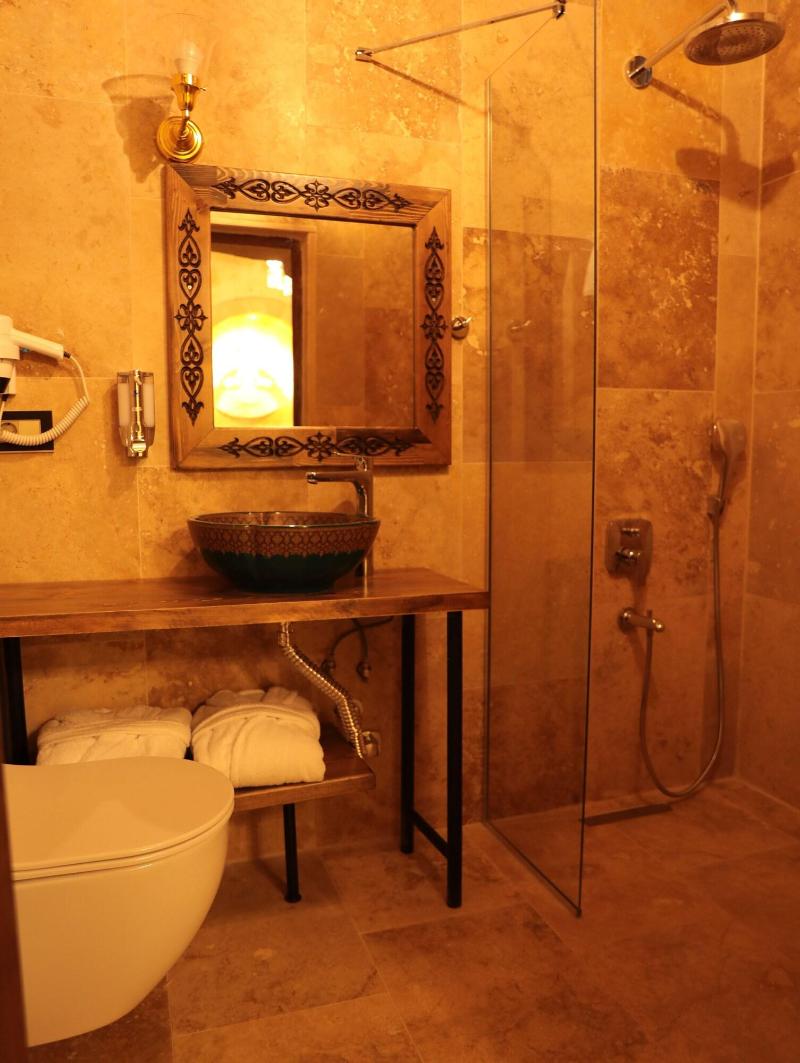Hira Cave Hotel image