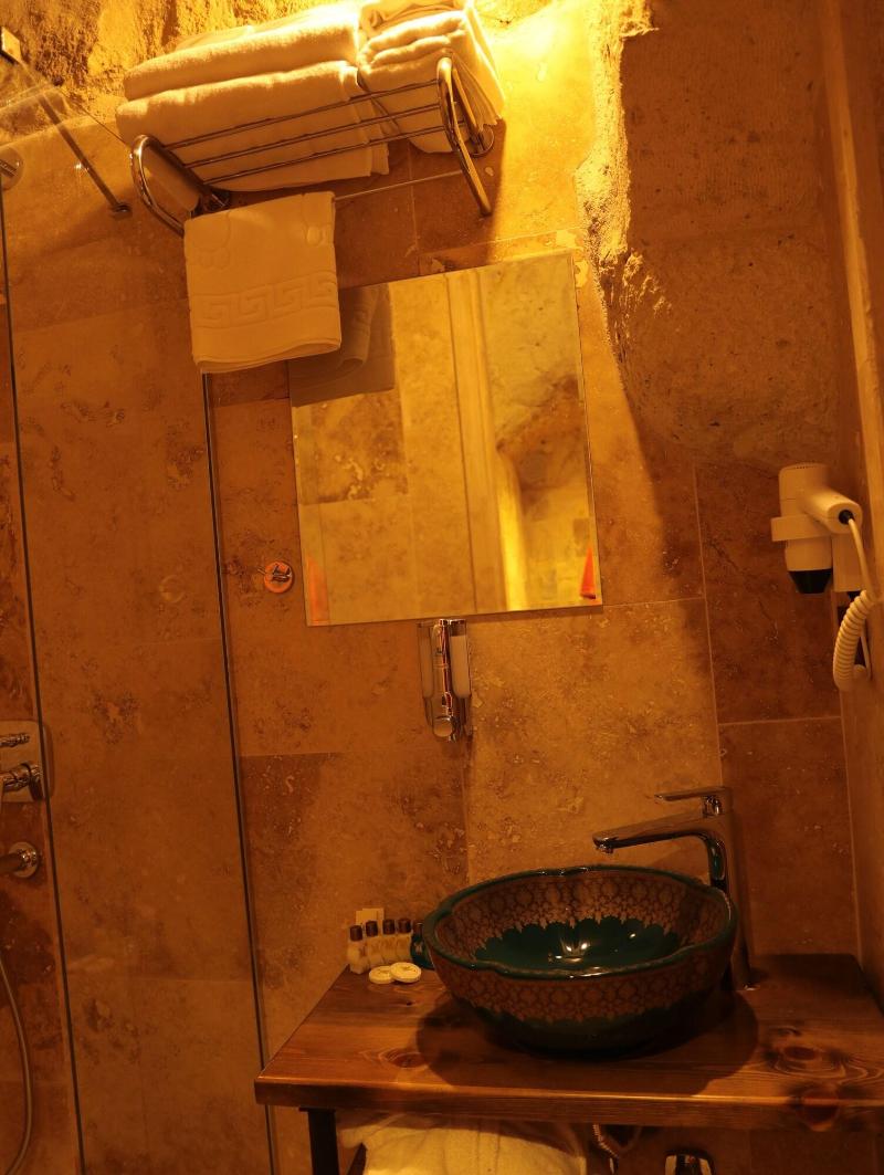 Hira Cave Hotel image