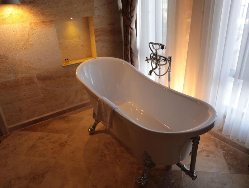 Hira Cave Hotel image