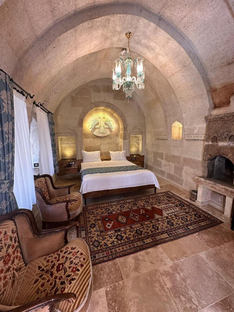 Hira Cave Hotel image