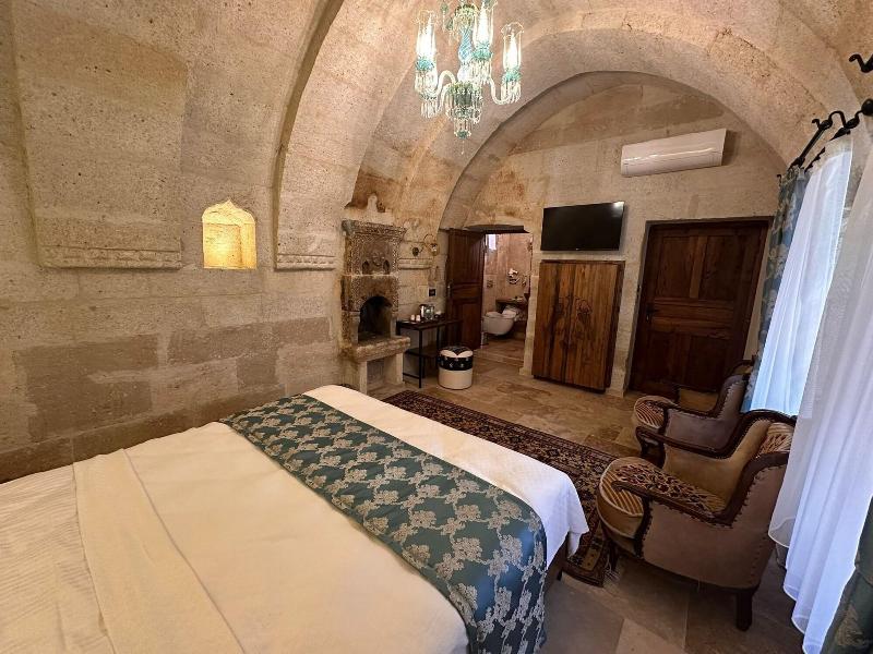 Hira Cave Hotel image
