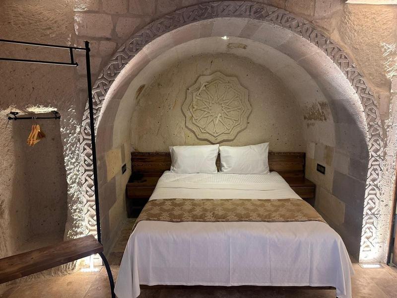 Hira Cave Hotel image