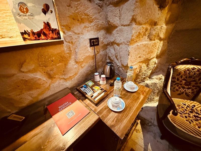 Hira Cave Hotel image