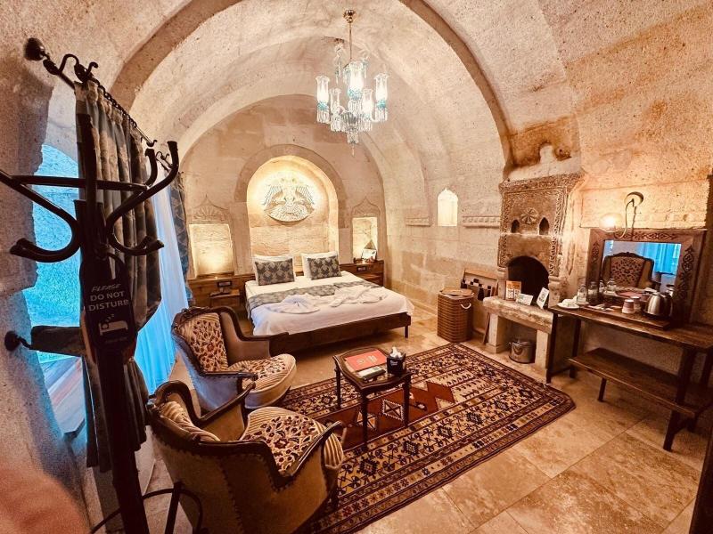 Hira Cave Hotel image