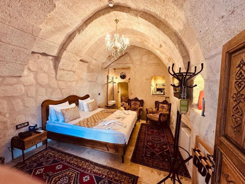 Hira Cave Hotel image