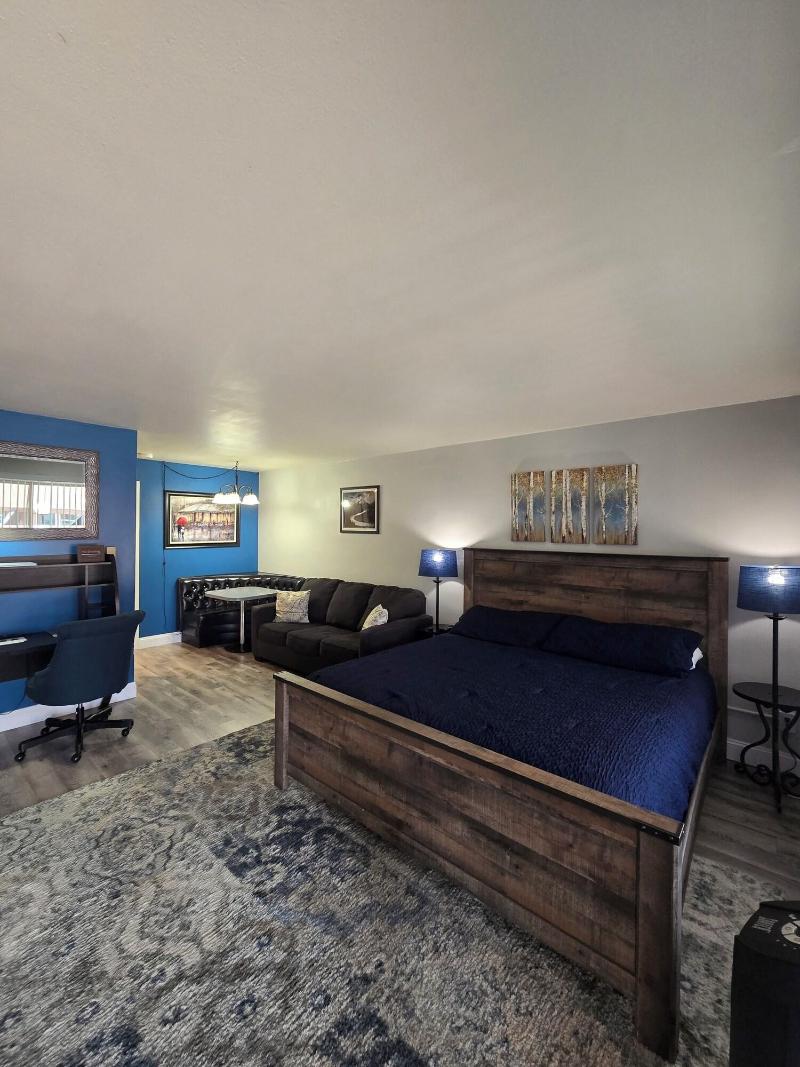 Chateau Rouge Condominiums image