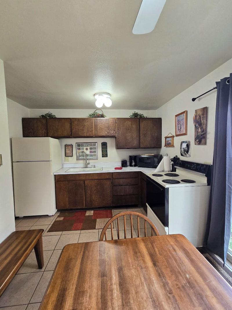 Chateau Rouge Condominiums image