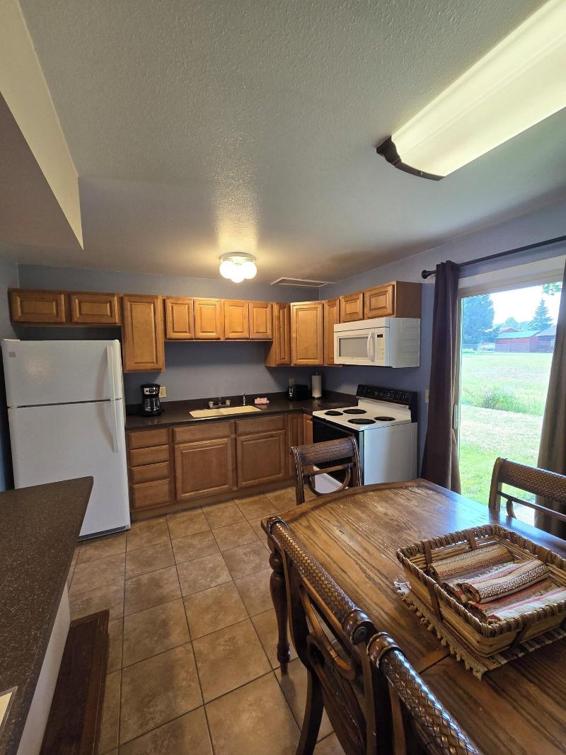 Chateau Rouge Condominiums image
