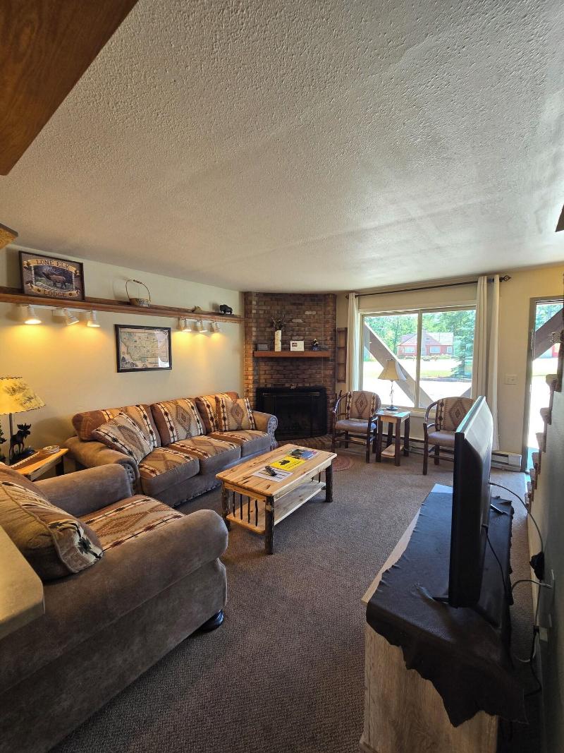 Chateau Rouge Condominiums image