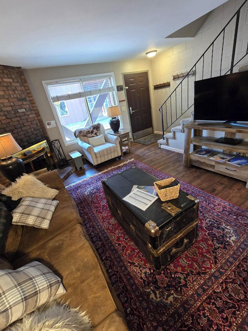 Chateau Rouge Condominiums image