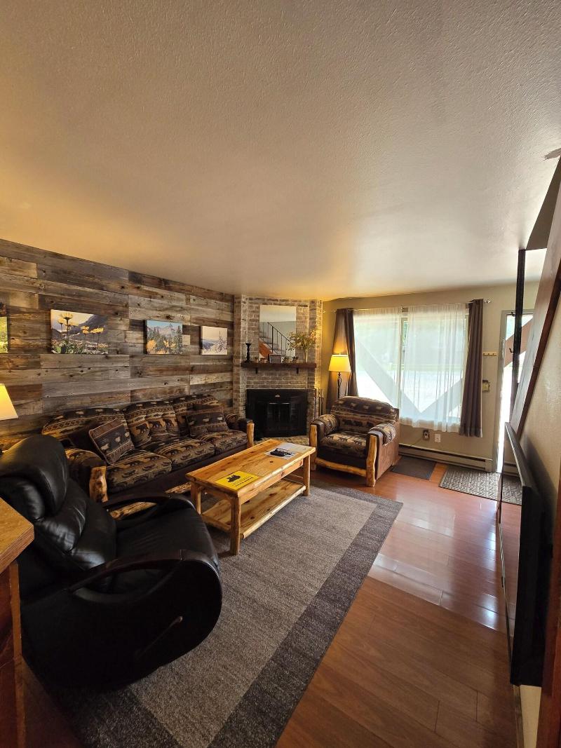 Chateau Rouge Condominiums image