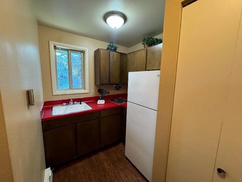 Chateau Rouge Condominiums image