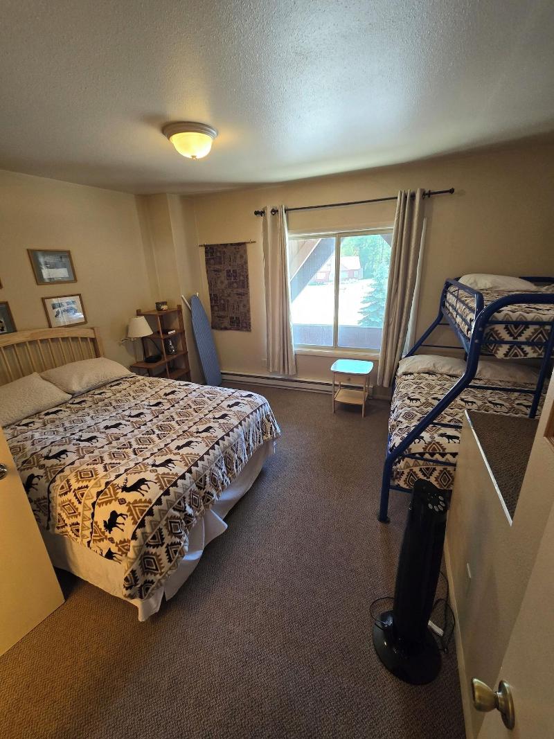 Chateau Rouge Condominiums image