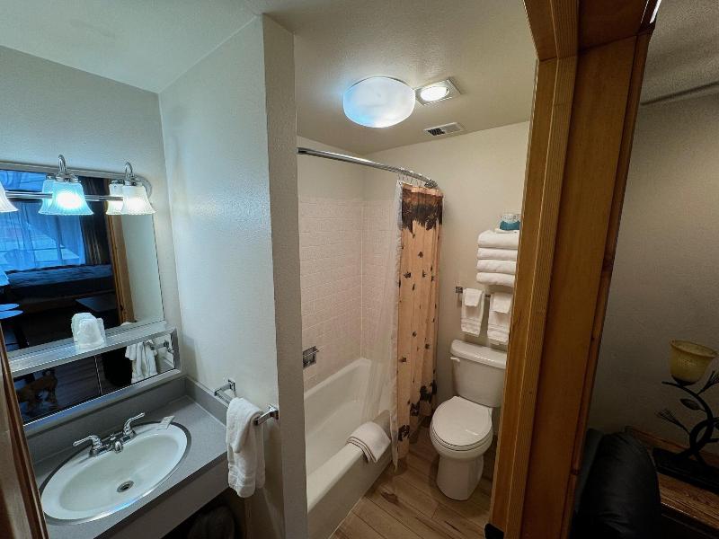 Chateau Rouge Condominiums image