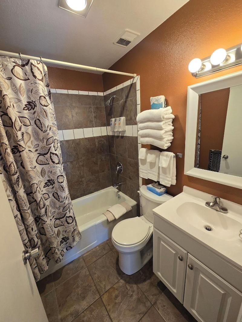 Chateau Rouge Condominiums image