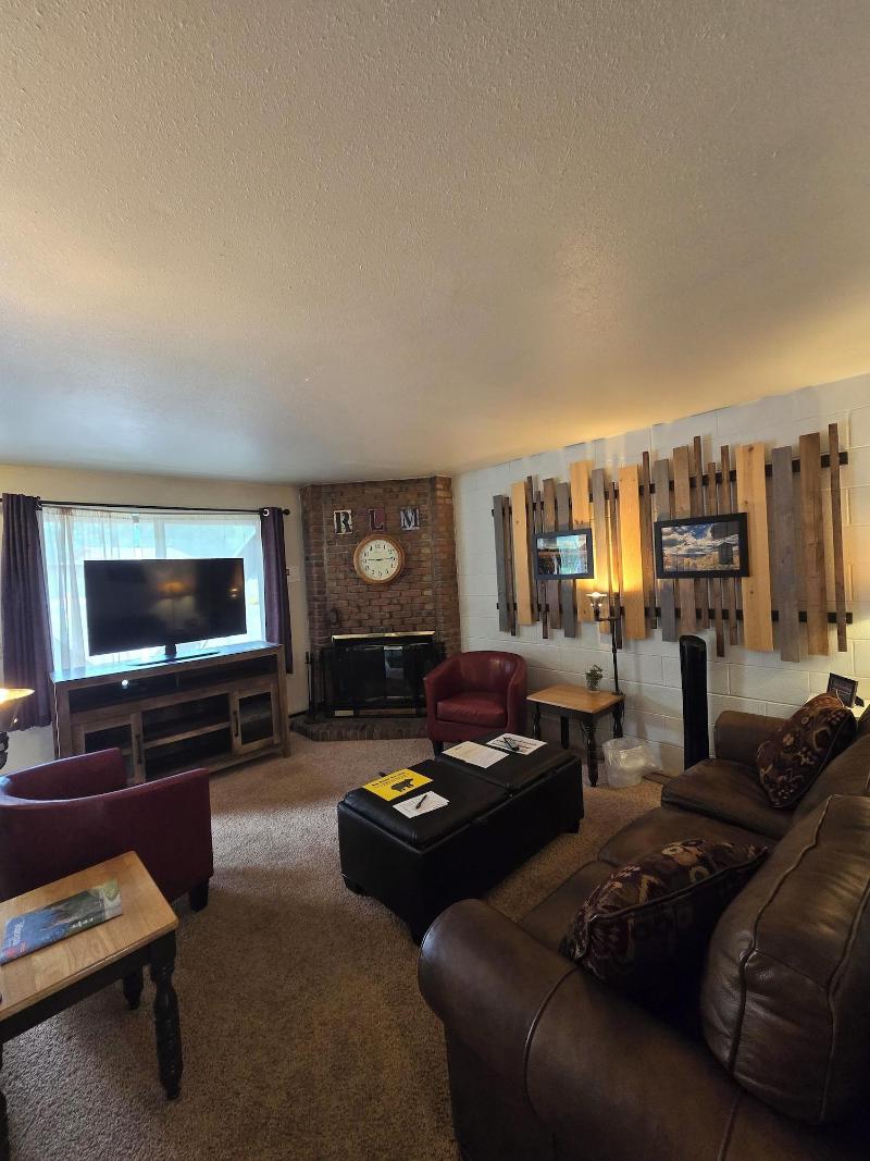 Chateau Rouge Condominiums image