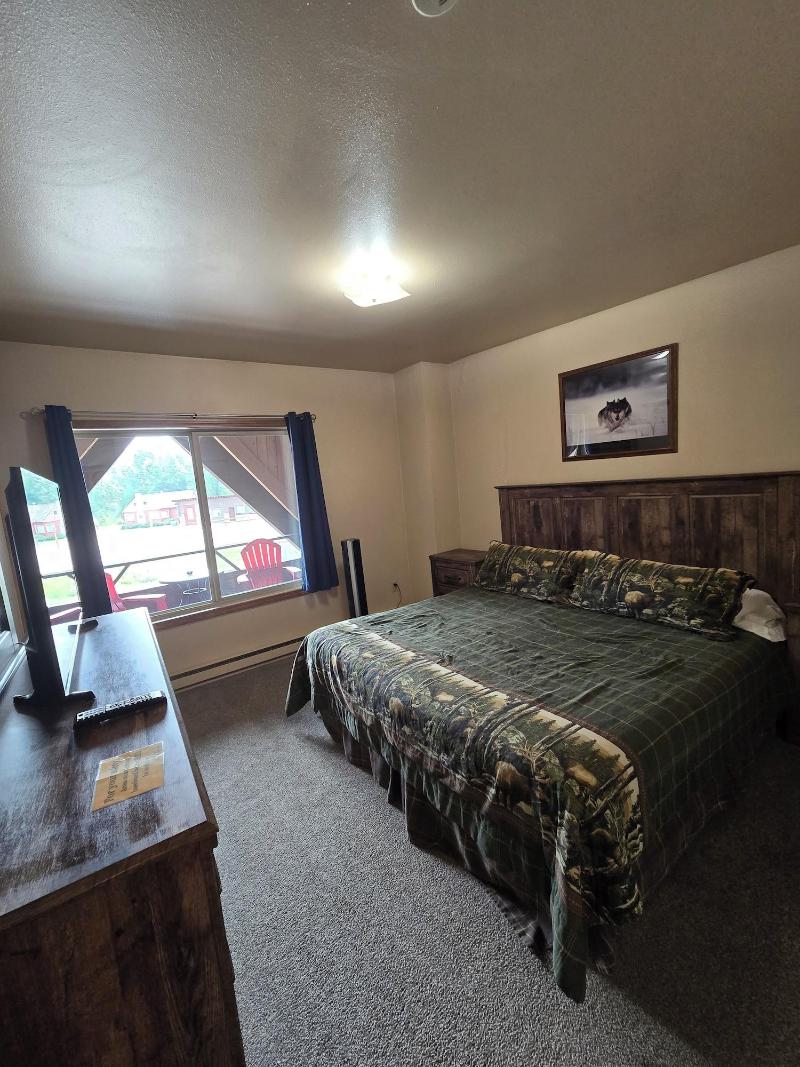 Chateau Rouge Condominiums image