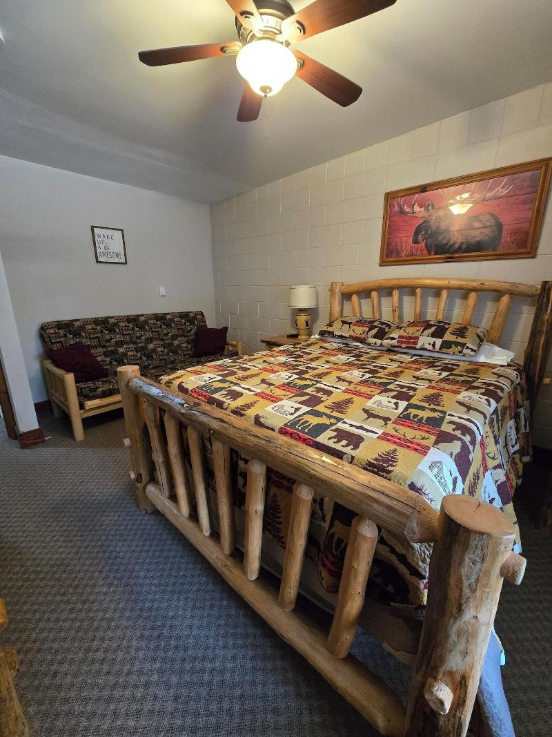 Chateau Rouge Condominiums image
