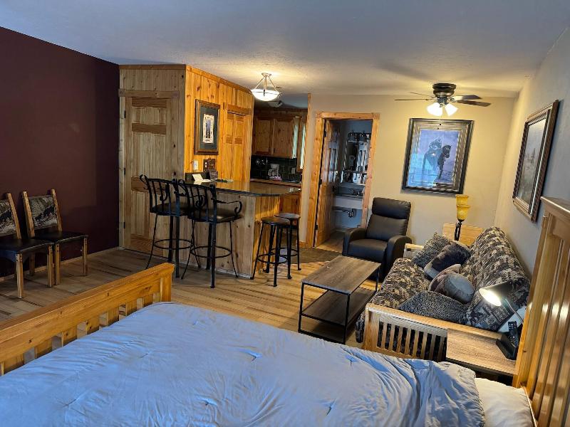 Chateau Rouge Condominiums image