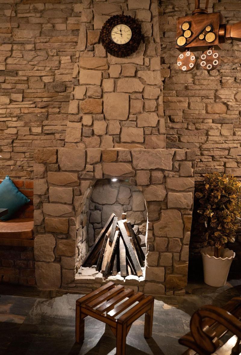 Hotel Gems Inn image