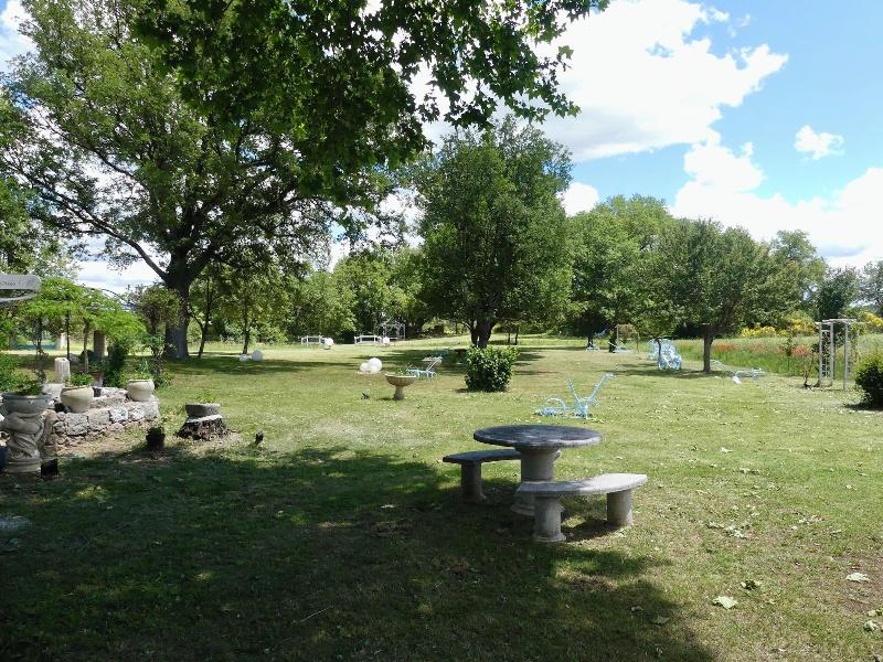 Le Domaine Des Sources image