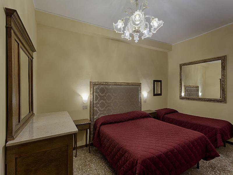 Hotel  Guerrato image