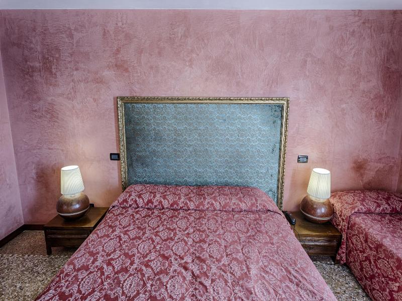 Hotel  Guerrato image