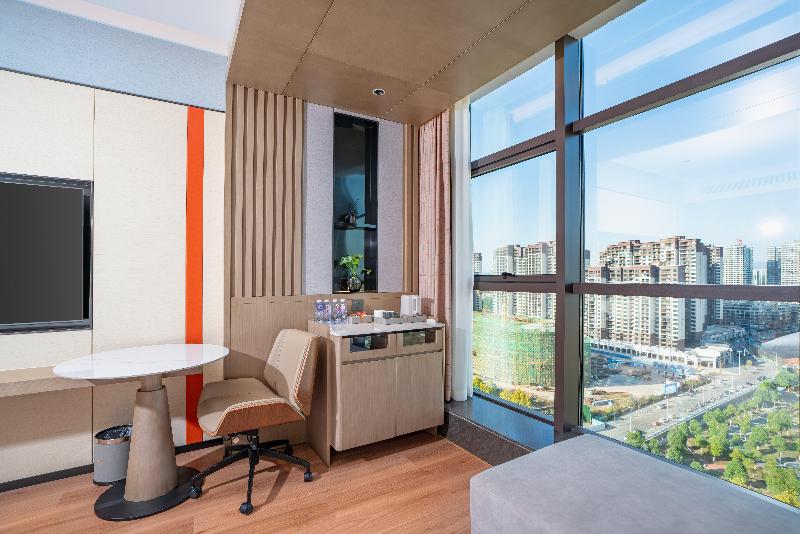 Holiday Inn Express Yueyang Pingjiang, an IHG Ht image