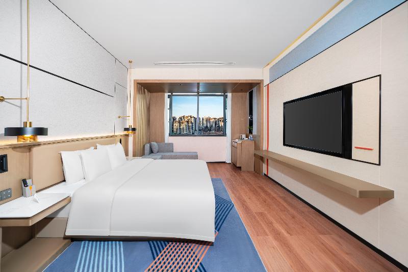 Holiday Inn Express Yueyang Pingjiang, an IHG Ht image