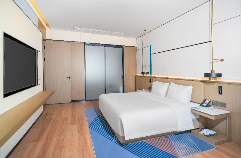 Holiday Inn Express Yueyang Pingjiang, an IHG Ht image