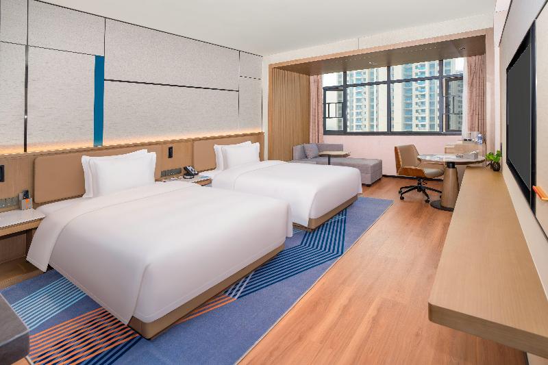 Holiday Inn Express Yueyang Pingjiang, an IHG Ht image