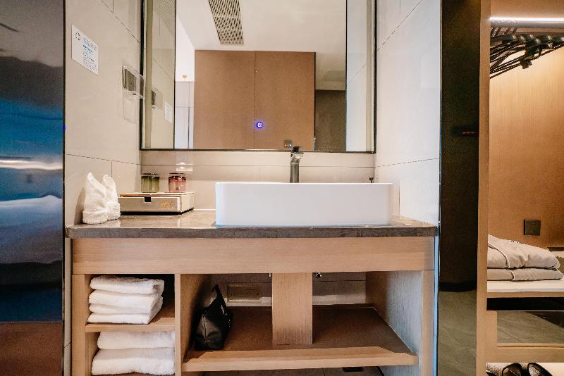 Holiday Inn Express Yueyang Pingjiang, an IHG Ht image