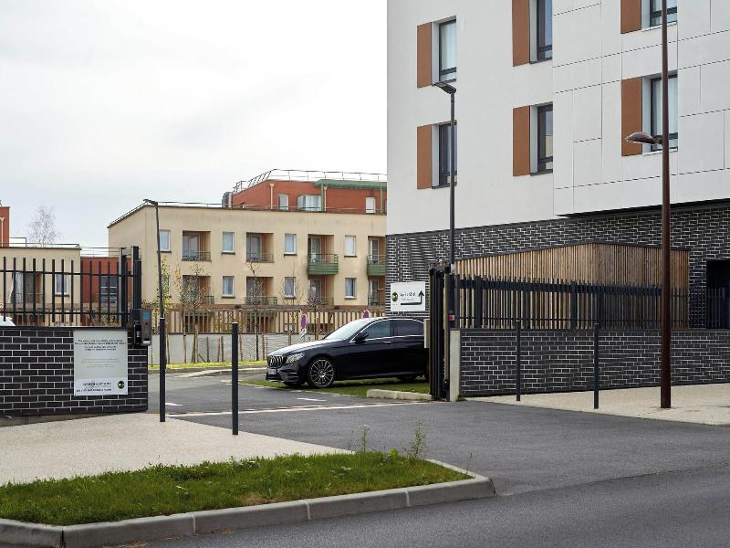 B&b Hotel Bois D'arcy Saint Quentin En Yvelines image