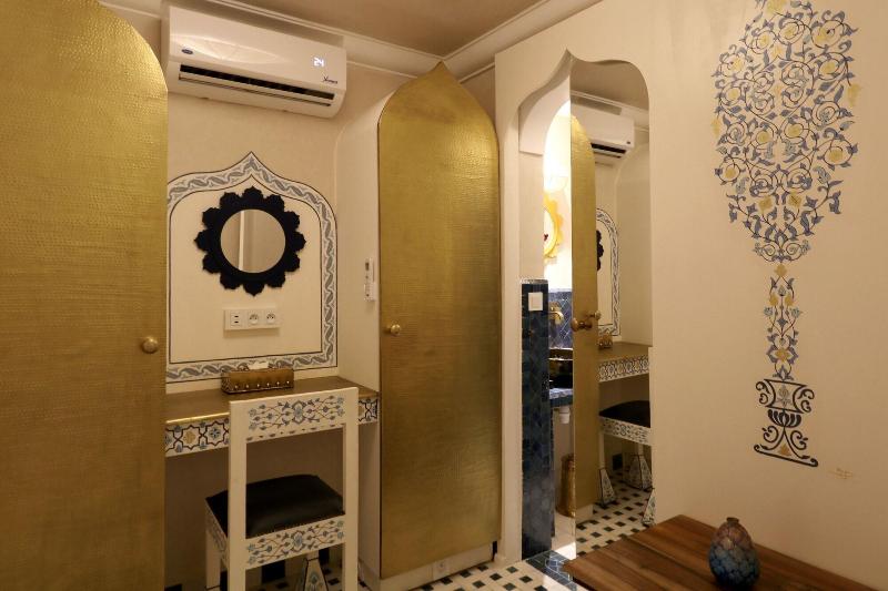 Riad Wazani Square image
