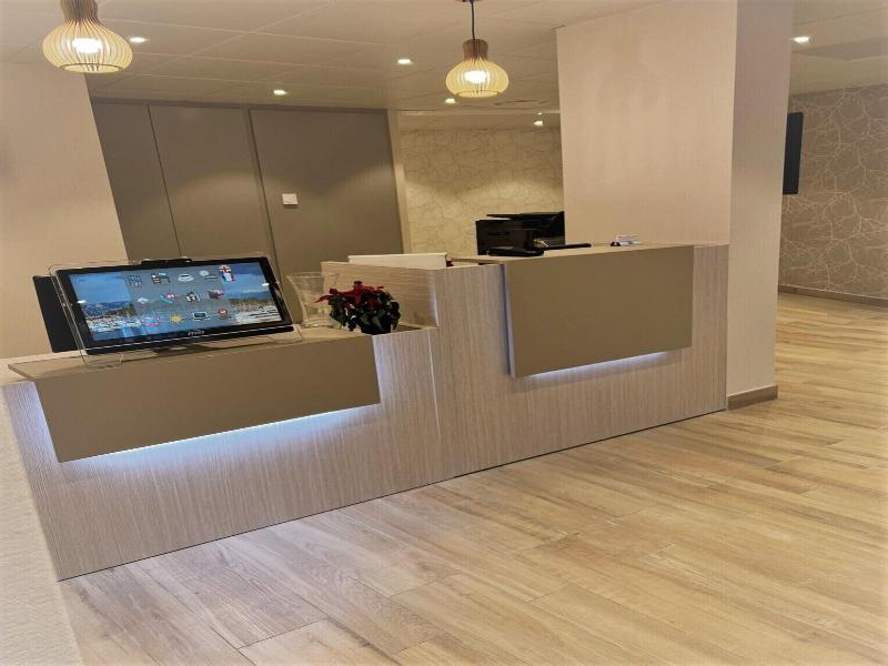 Hv¥tel De L'vâtoile image