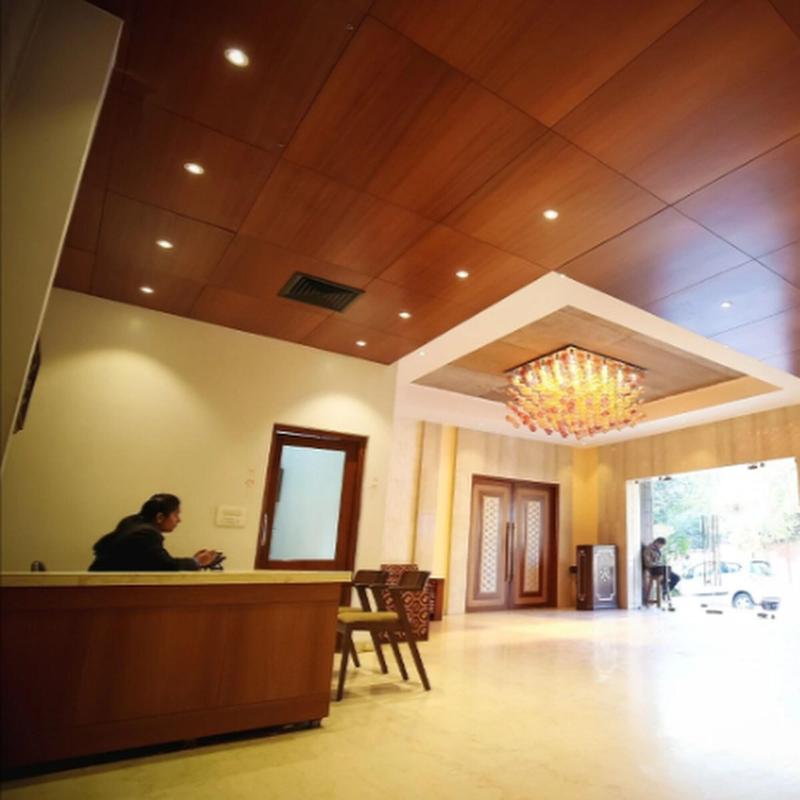 Hotel Regency Square