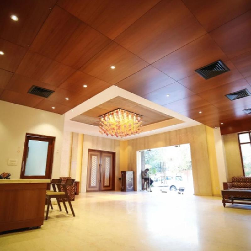 Hotel Regency Square