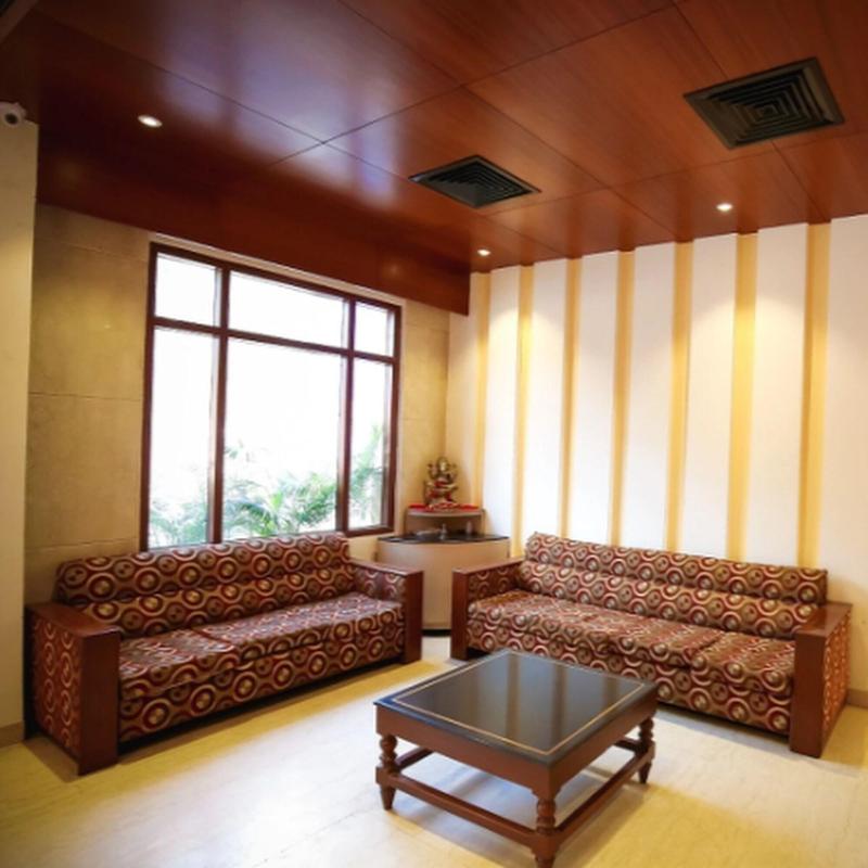 Hotel Regency Square