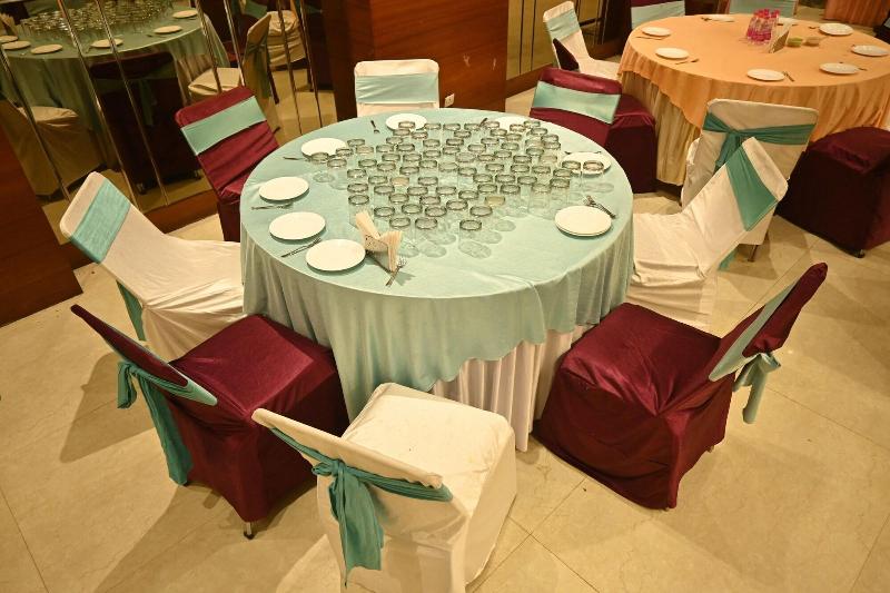 Hotel Regency Square