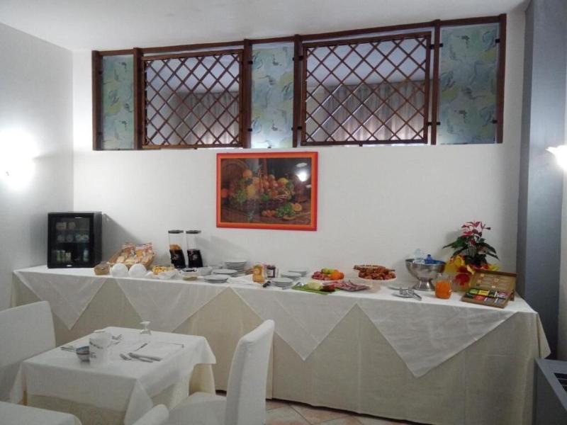 Hotel Baiardo image