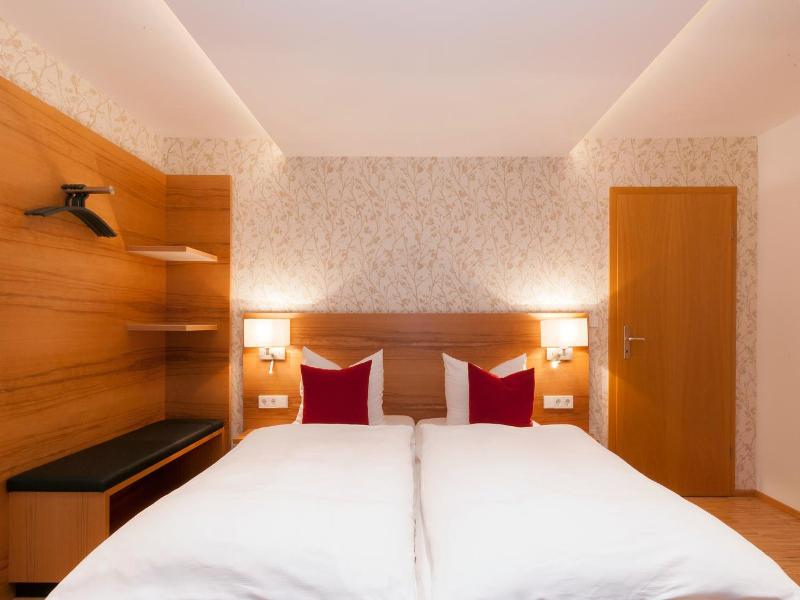 Appartementhotel Rv?hrenbach image