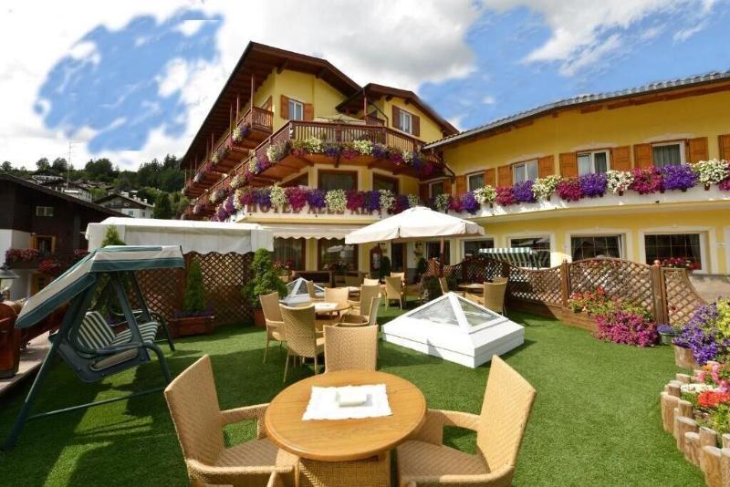 Hotel Alle Alpi image