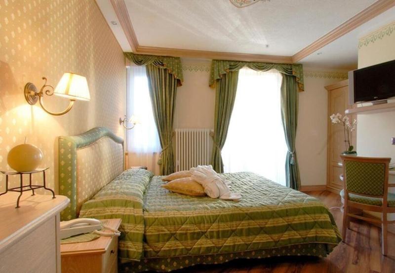 Hotel Alle Alpi image
