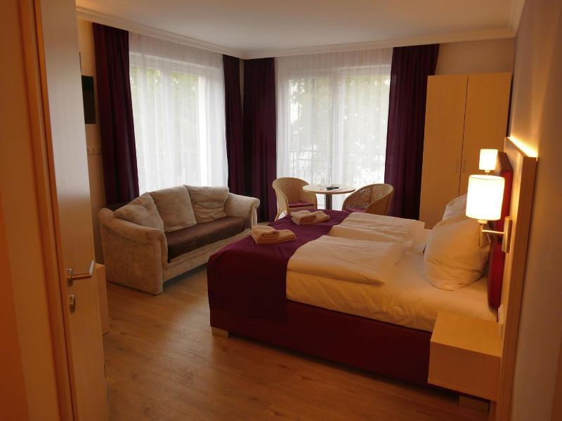 Seehotel Bad Kleinen image