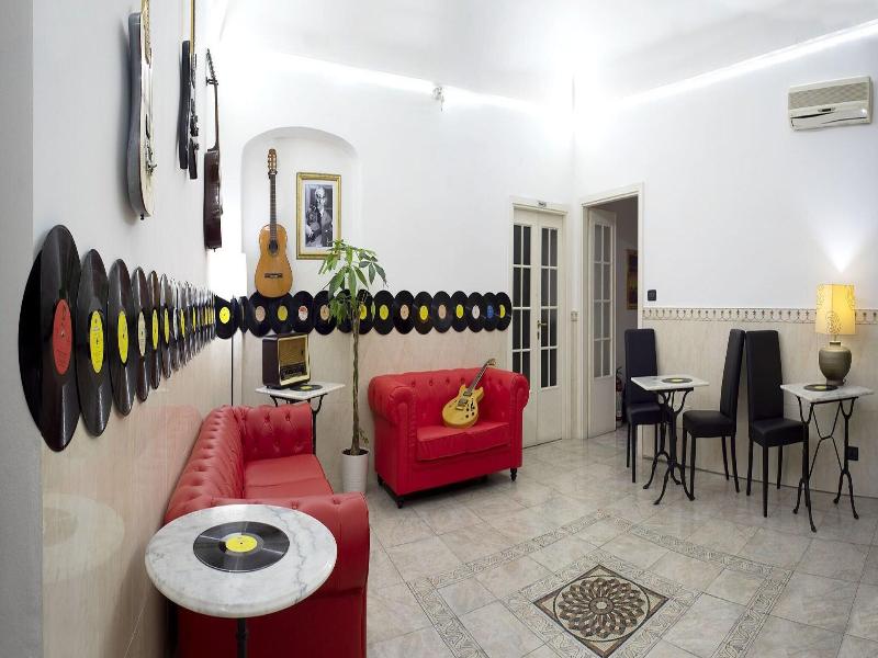 Red And Blues Music Hotel Genova image