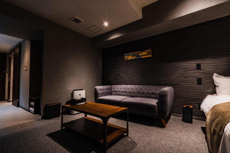 Randor Hotel Namba Osaka Suites image