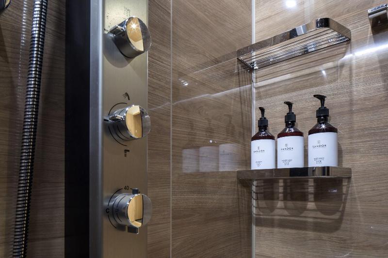 Randor Hotel Namba Osaka Suites image