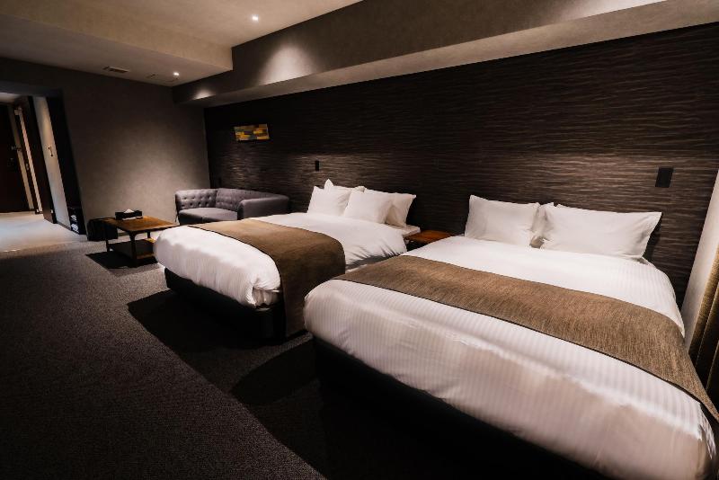 Randor Hotel Namba Osaka Suites image